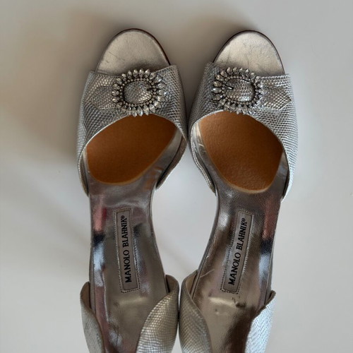 Manolo Blahnik silver leather sandals with crystal buckle size 40 like new