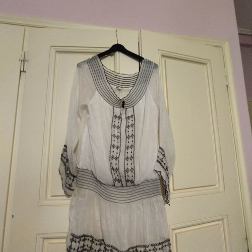 Mini Beach Dress like new, white with black embroidery, size M