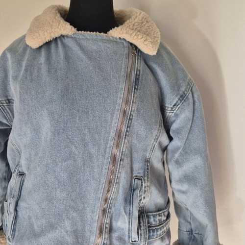 Denim jacket with fur used, blue, size M