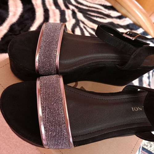 Summer platform shoes black velvet like new, size 38