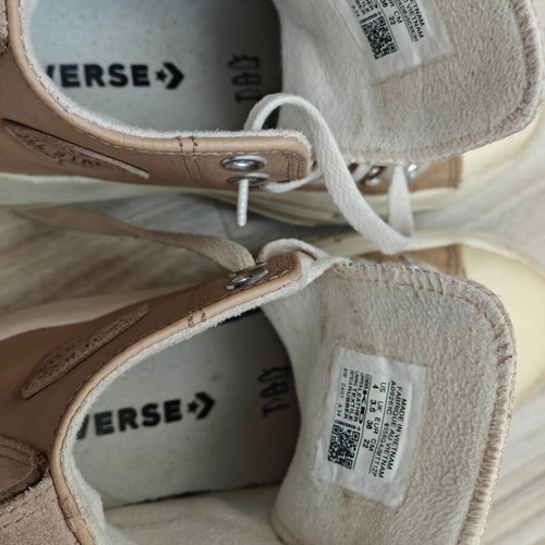Converse All Star kids size 36 boots like new beige