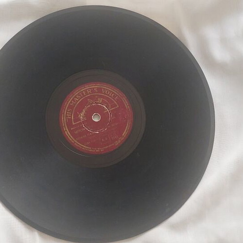 78 RPM Record used, Josephina Genovezou & Hawaiian Ensemble His Master's Voice