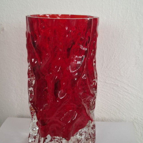 Red lava vase used
