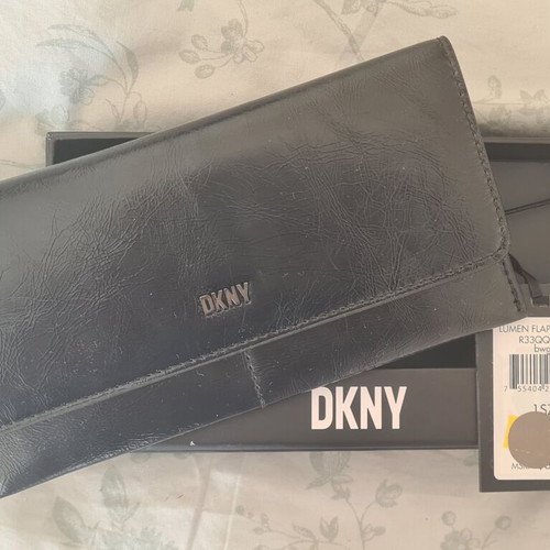DKNY women's wallet new, black