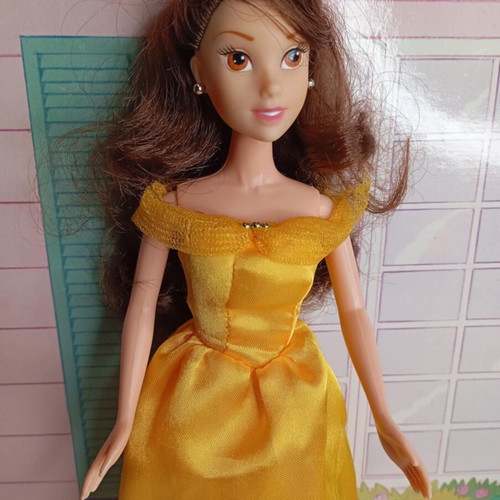 Disney Queens dolls used with character