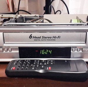 FUNAI 29A-650 - VHS ΒΙΝΤΕΟ - NTSC - SP - LP - stereo HIFI - O.S.D - A.R - REMOTE CONTROL.