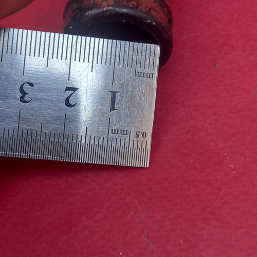 Metal finial