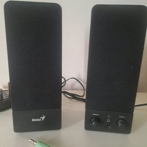 Genius SP-S110 PC speakers new, 120v stereo