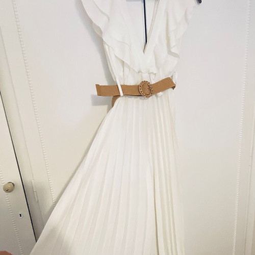 Guess white jumpsuit new, size M