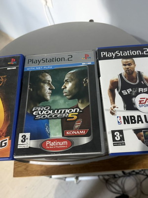 Πακέτο παιχνιδιών Pro Evolution 5, Fifa Street 2, NBA LIVE 09 για PS2