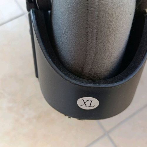 Orthopedic ankle boot with goniometer like new, size XL