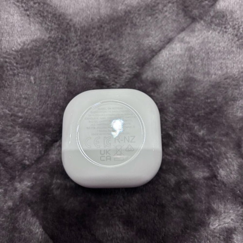 Samsung wireless earbuds like new