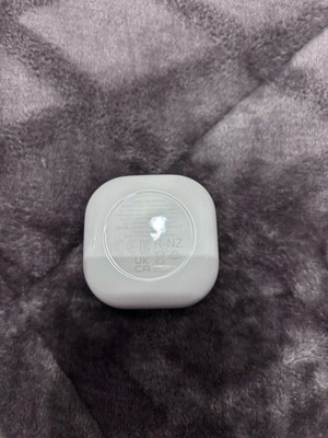 Samsung wireless earbuds like new