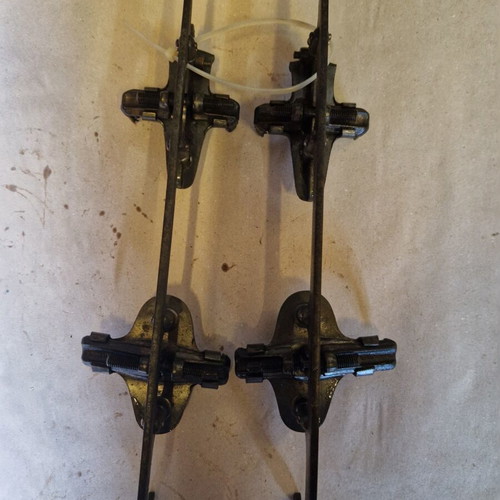 Vintage ice skates used, good condition