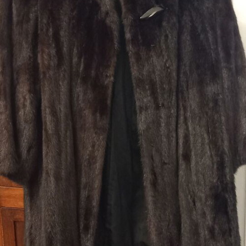 Black mink fur coat, single piece, like new