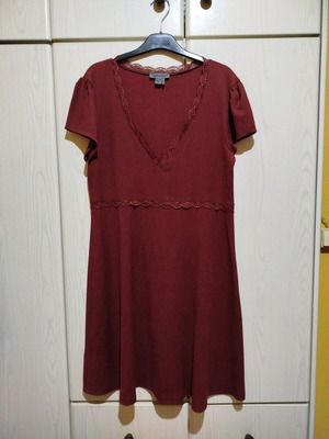 Attrattivo dress burgundy in xl with lace details, like new