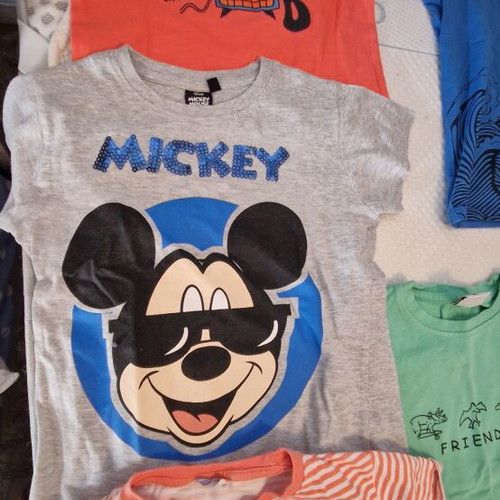 Boys' clothing pack like new, size 4 to 6, multicolor