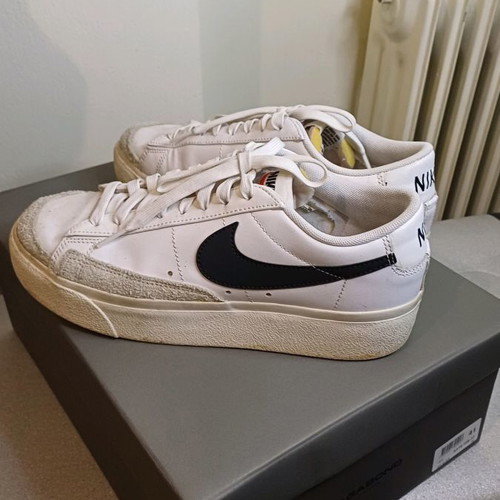 Nike athletic shoes used, white, size 40