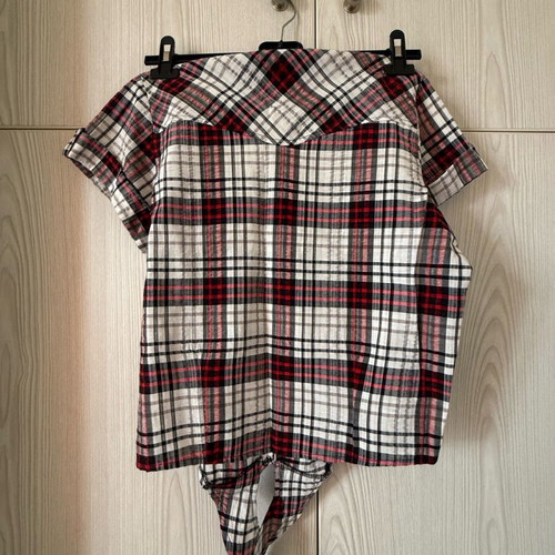 Checked crop shirt with front tie like new