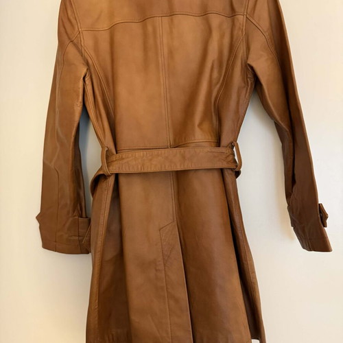 Sarah Lawrence leather coat like new, cognac color