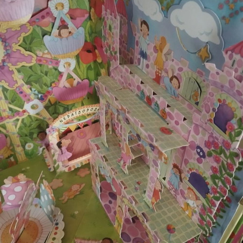 Luna Park interactive 3D book by Maggie Bateson and Louise Comfort