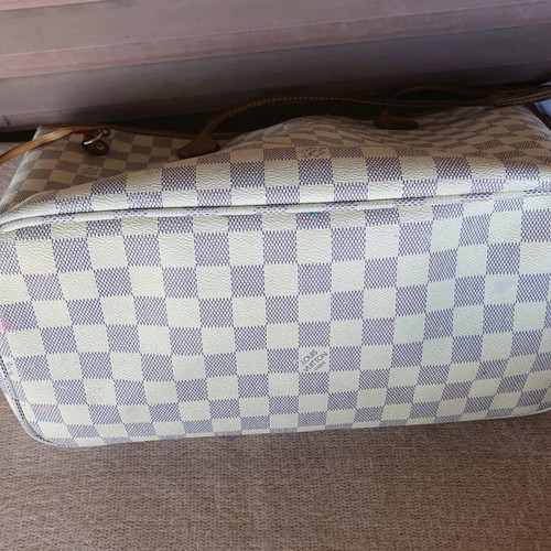 LV MM shoulder bag used, white