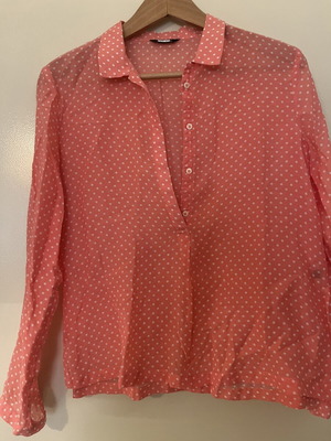 Massimo Dutti coral polka dot shirt used, size S