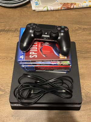 PlayStation 4 bundle used, 500GB, with controller and accessories