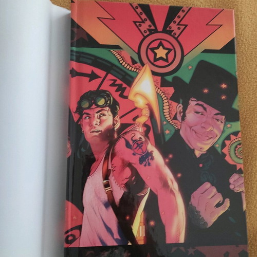 Starman Omnibus volumes 1-6 like new, deluxe hardcover edition