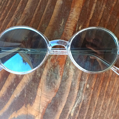Round sunglasses like new with transparent acetate frame