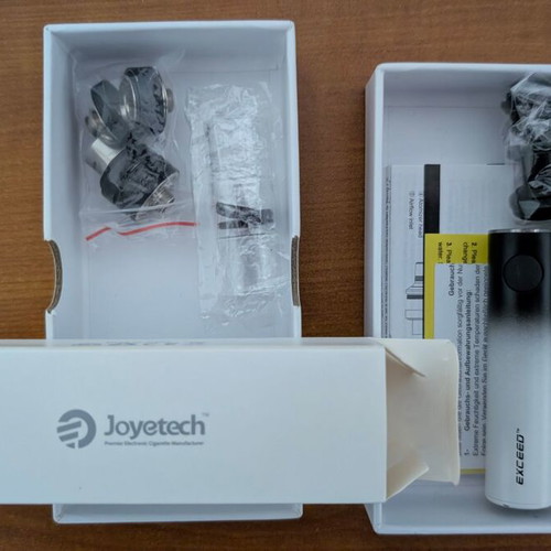Joyetech Exceed D19 like new with two atomizers and new coils