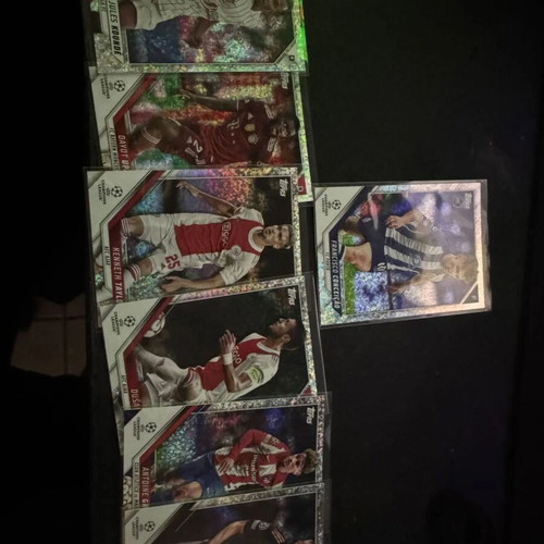 Topps Uefa Champions League Soccer 2021-22 stickers like new with extra