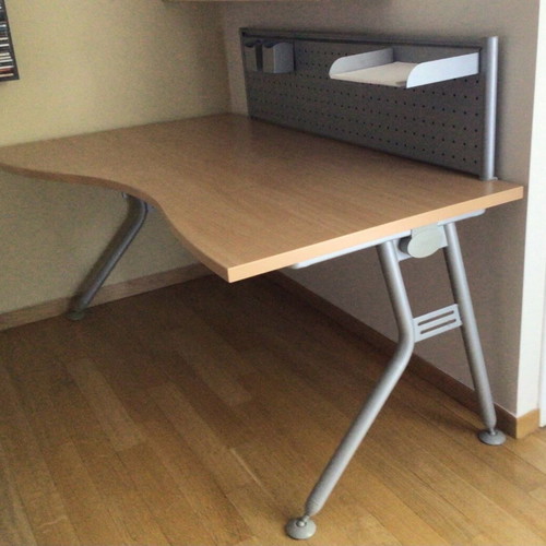 Deloudis desk used 1.60x80/100cm, height 77cm