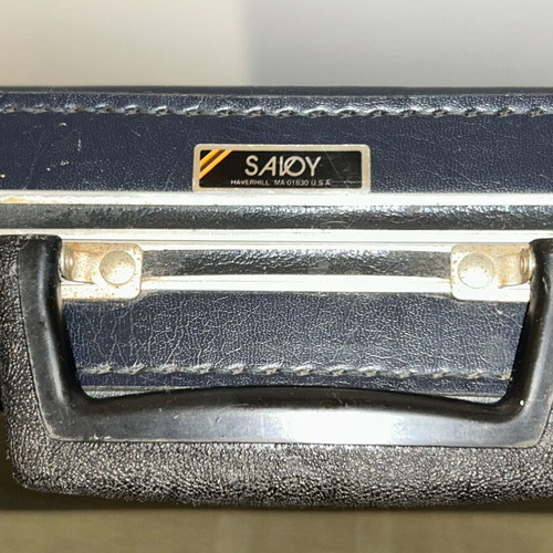 Savoy Vintage Cassette Case Made in USA, like new, 30 slots