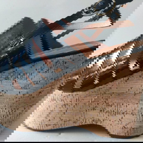 Πέδιλα πλατφόρμες νούμερο 41 σαν καινούργια, μαύρα με φελλό