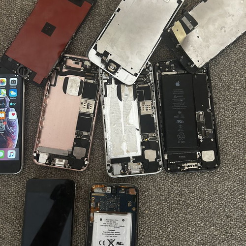 iPhone lot for parts or repair used