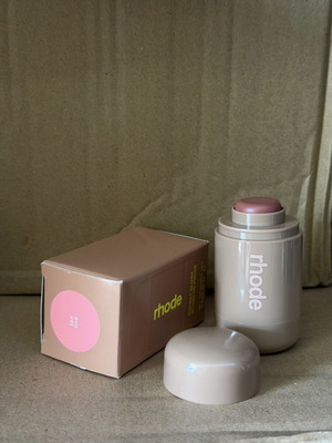 Rhode Pocket Blush Tan Line new unused