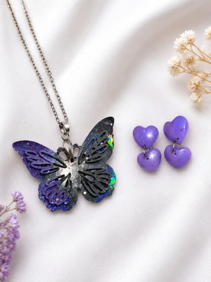 Handmade butterfly set with iridescent rainbow effect and heart earrings