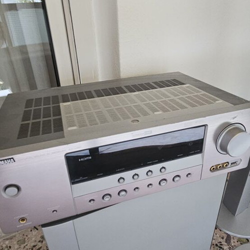 Yamaha amplifier with Sony 5.1 speakers used for home cinema