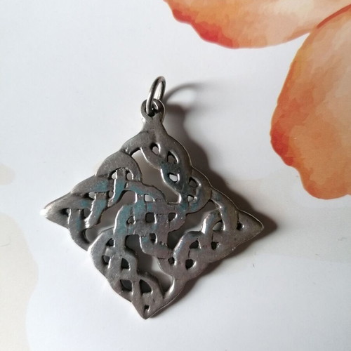 Silver 925 pendant with Celtic design new