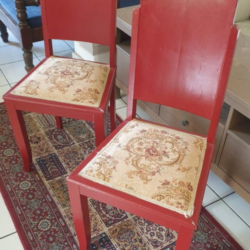 Wooden dining chairs used, pack of 6, red color