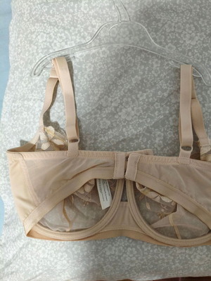 Triumph bra 75E like new, beige
