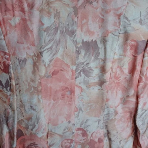 Women's suit new, pink multicolor, size 46