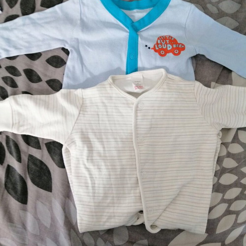 Baby rompers 0-3 months like new, pack next, george