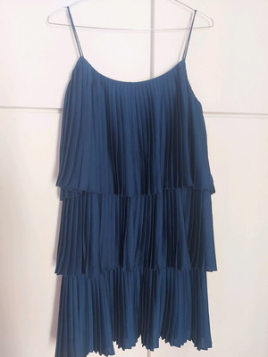 Blue ruffle dress Mango new, small-xsmall