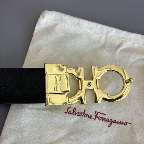 Salvatore Ferragamo leather belt with gold Gancini buckle, full set