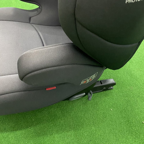 Recaro child car seat used, black, 12 months to 7 years, up to 36 kg