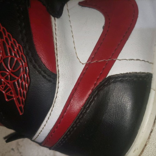 Jordan 1 High sneakers with some marks, size 42