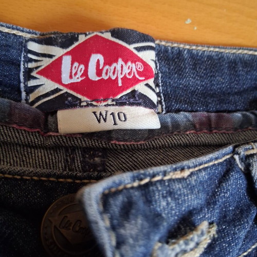 Lee Cooper shorts, size 10 UK / M-38, blue