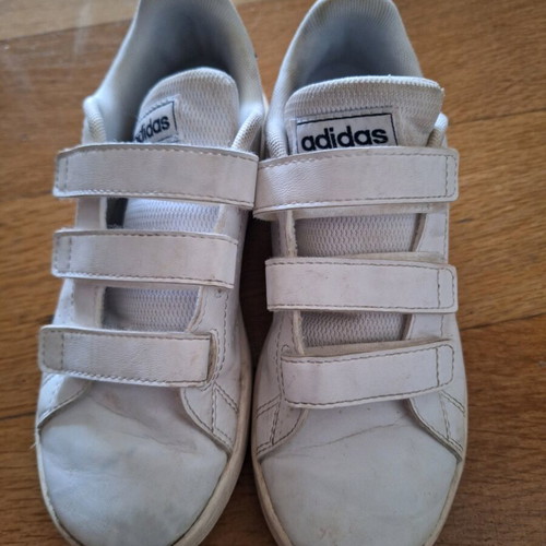 Adidas kids athletic shoes used, size 33, white